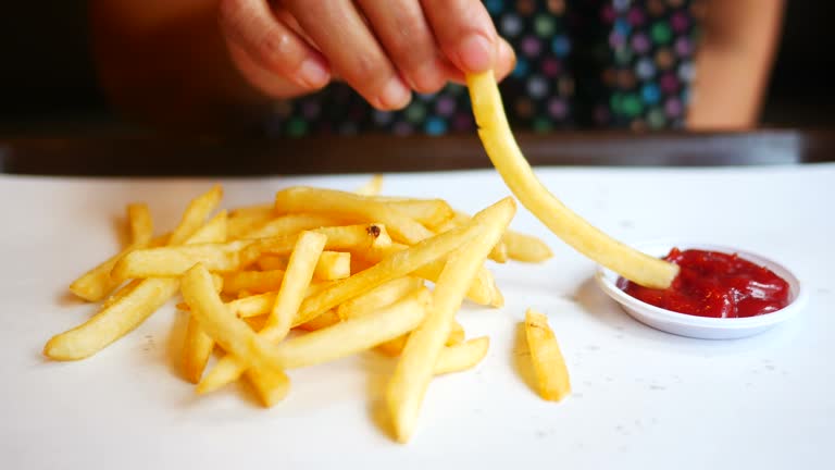 تصویر 1 از قیمت خرید سیب زمینی فرنچ فرایز نیمه آماده عمده به صرفه و ارزان