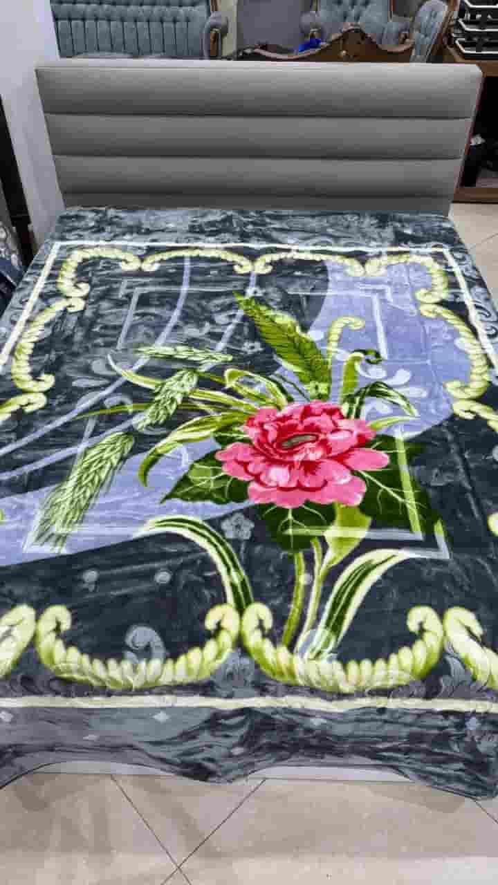 تصویر 4 از قیمت پتو نرمینه گلدار + قیمت عمده