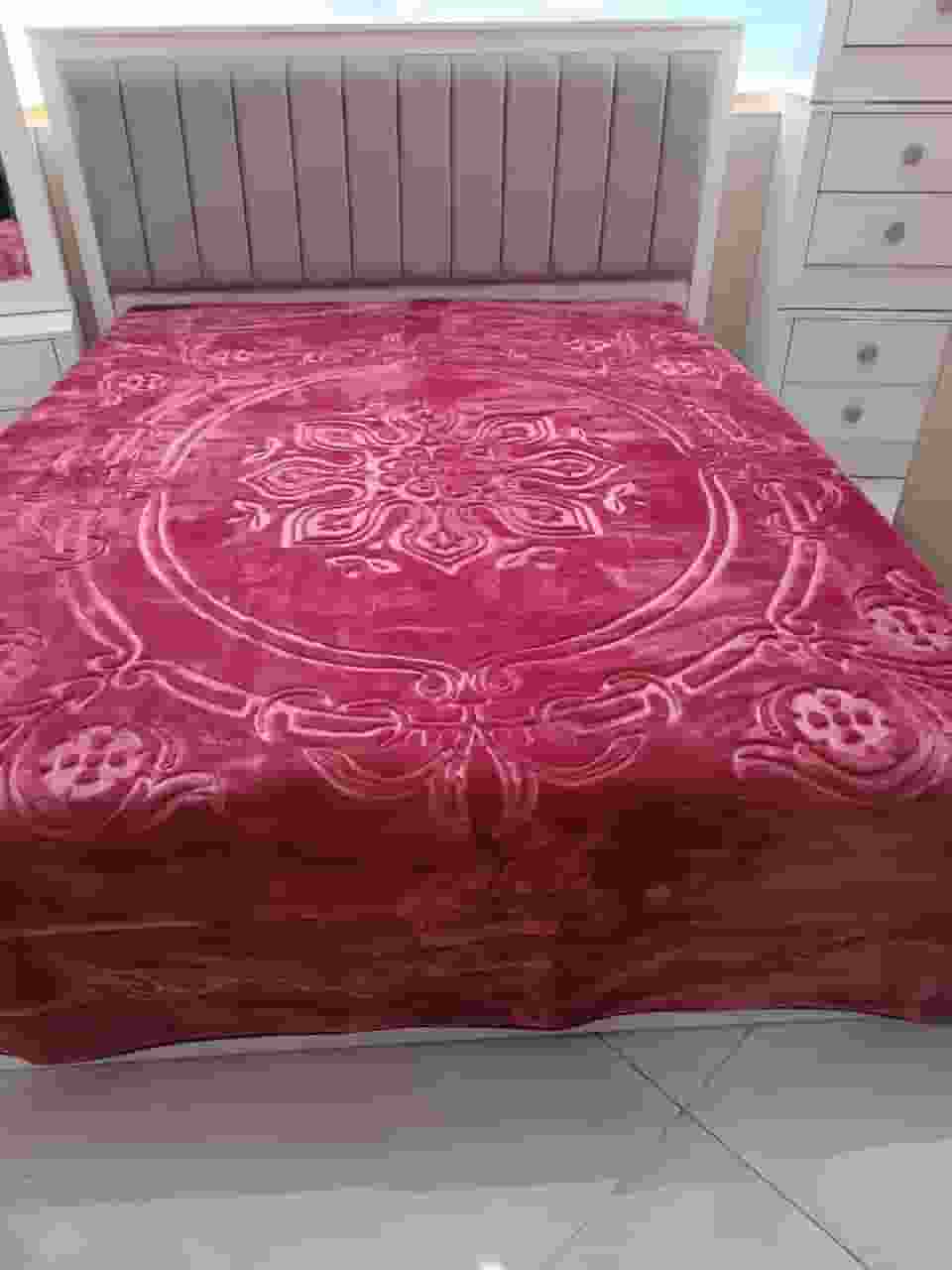 تصویر 3 از قیمت پتو نرمین طلایی + فروش عمده