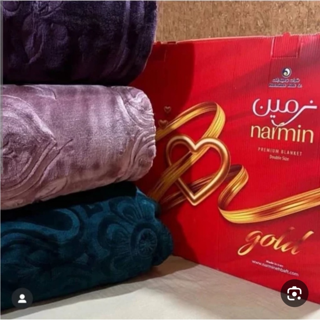 خرید پتو نرمین طلایی گل برجسته + با بهترین قیمت