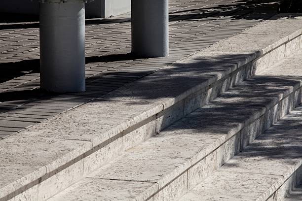 فروش سنگ تراورتن پله + قیمت خرید به صرفه