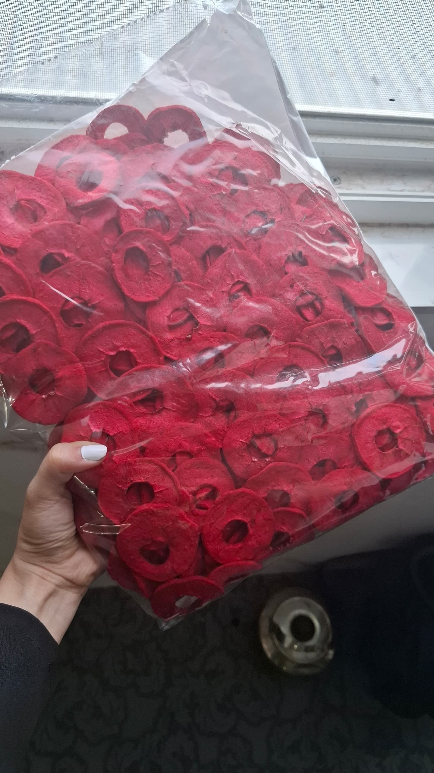 فروش عمده سیب لبویی برند کرشمه + خرید