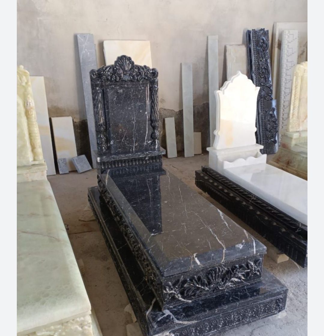 فروش انواع سنگ مزار ۸ و مقبره سنگی + فروش ویژه