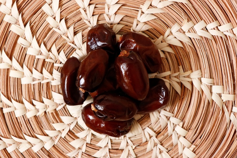 تصویر 2 از انواع خرما کلوته بافت خوش رنگ و طعم تازه