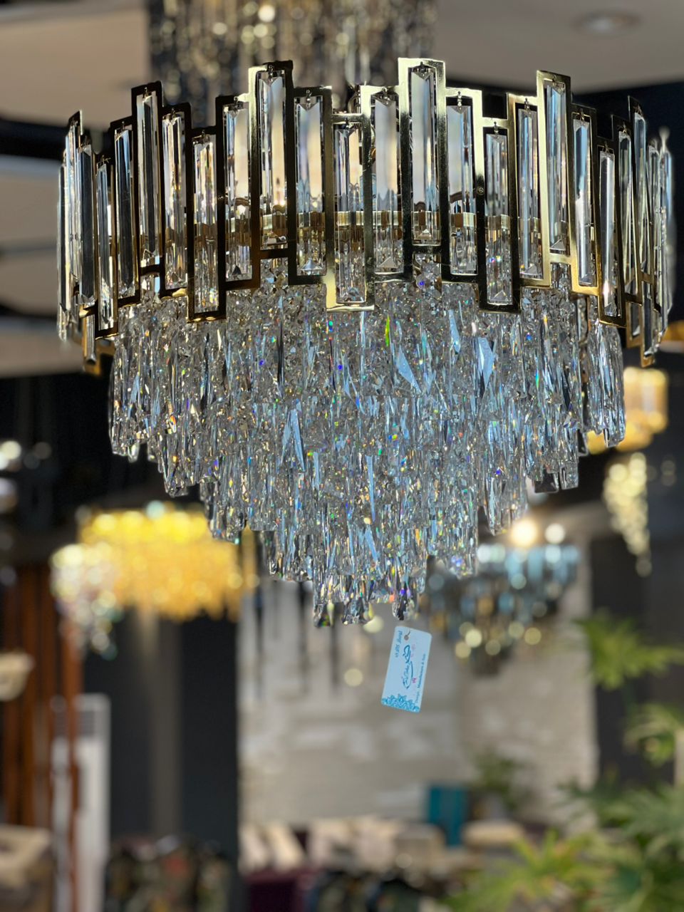 لوستر کریستالی مرغوب و قیمت استثنایی