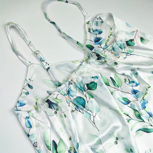 تصویر 2 از ست روبدو شامبر به همراه چشم بند و کش مو