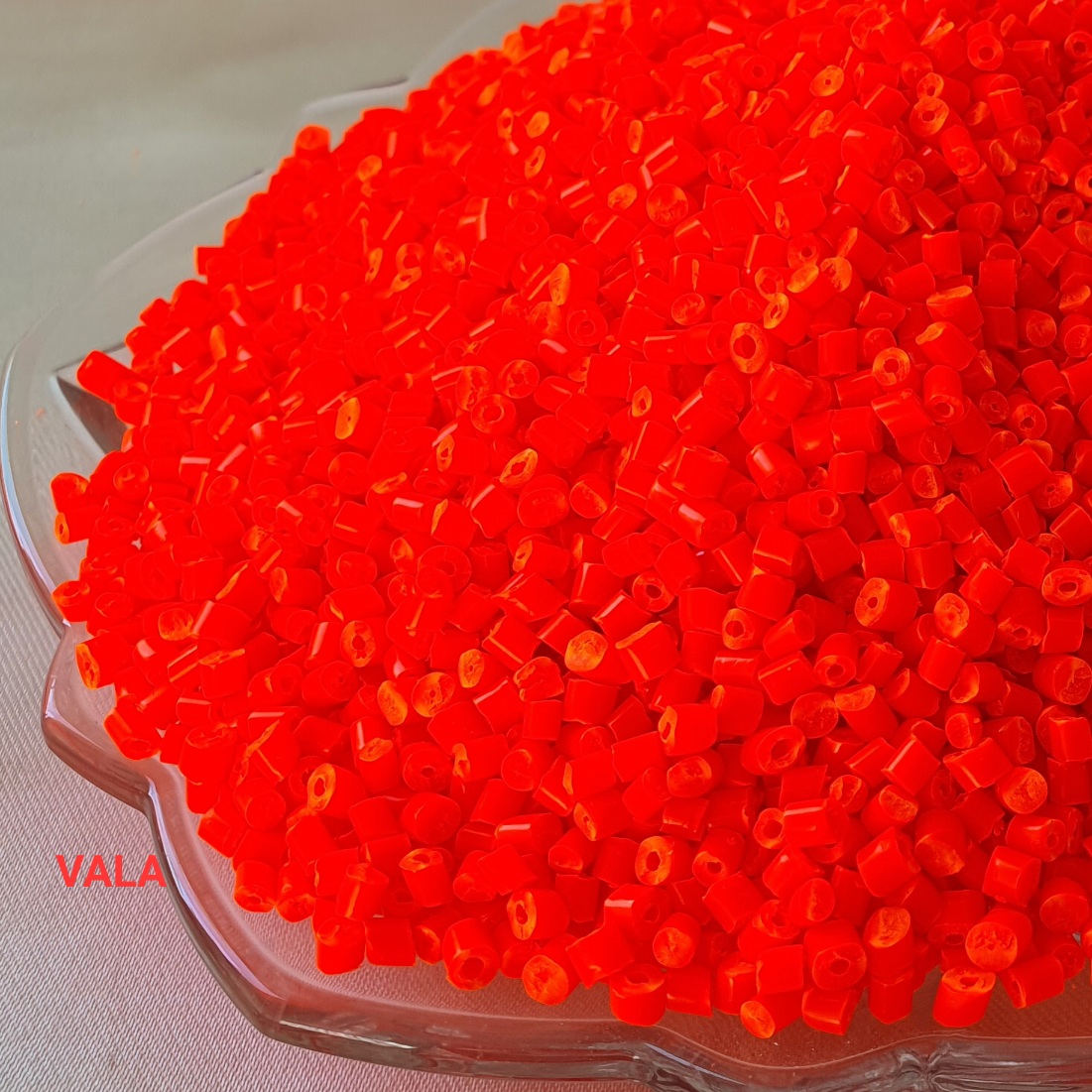 فروش مستربچ قرمز فلورسنت درجه 1