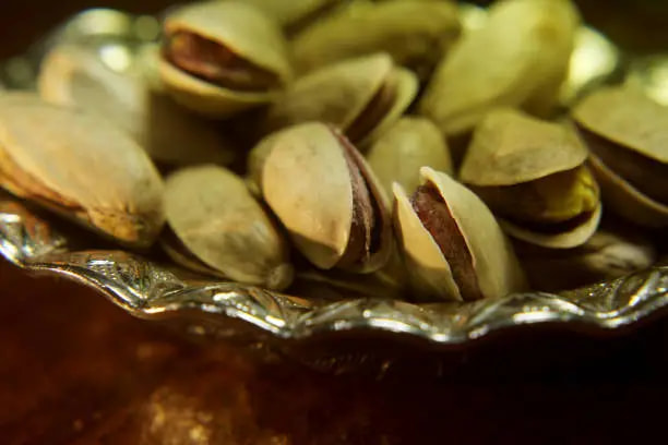 قیمت خرید پسته اکبری شور ممتاز با فروش عمده