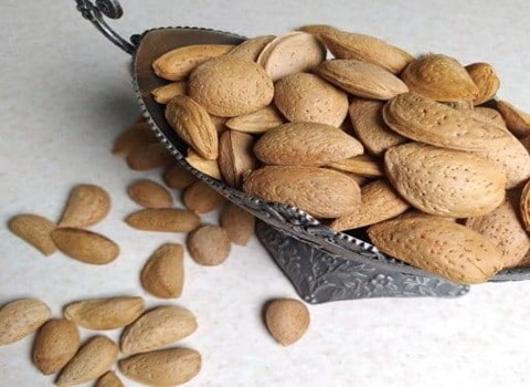 خرید بادام درختی عمده + قیمت عالی باکیفیت