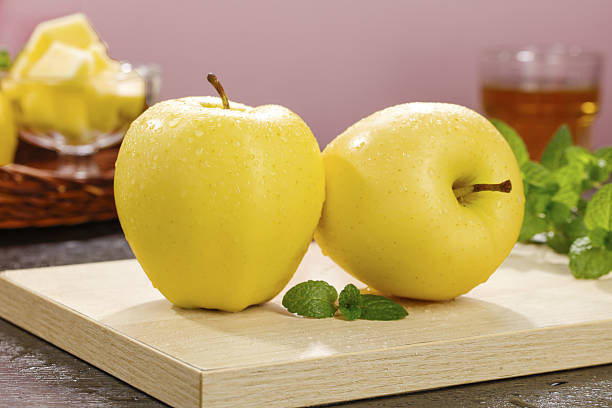 قیمت خرید سیب زرد لبنانی + فروش ویژه