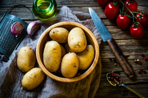 خرید سیب زمینی شیرین اصفهان + قیمت فروش استثنایی