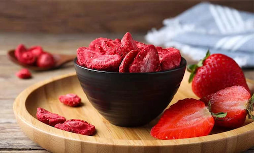 قیمت خرید توت فرنگی خشک شده + فروش ویژه