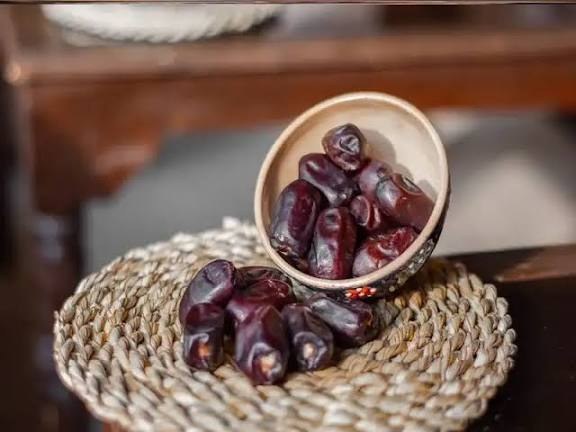 قیمت خرید خرما مضافتی جیرفت + فروش ویژه