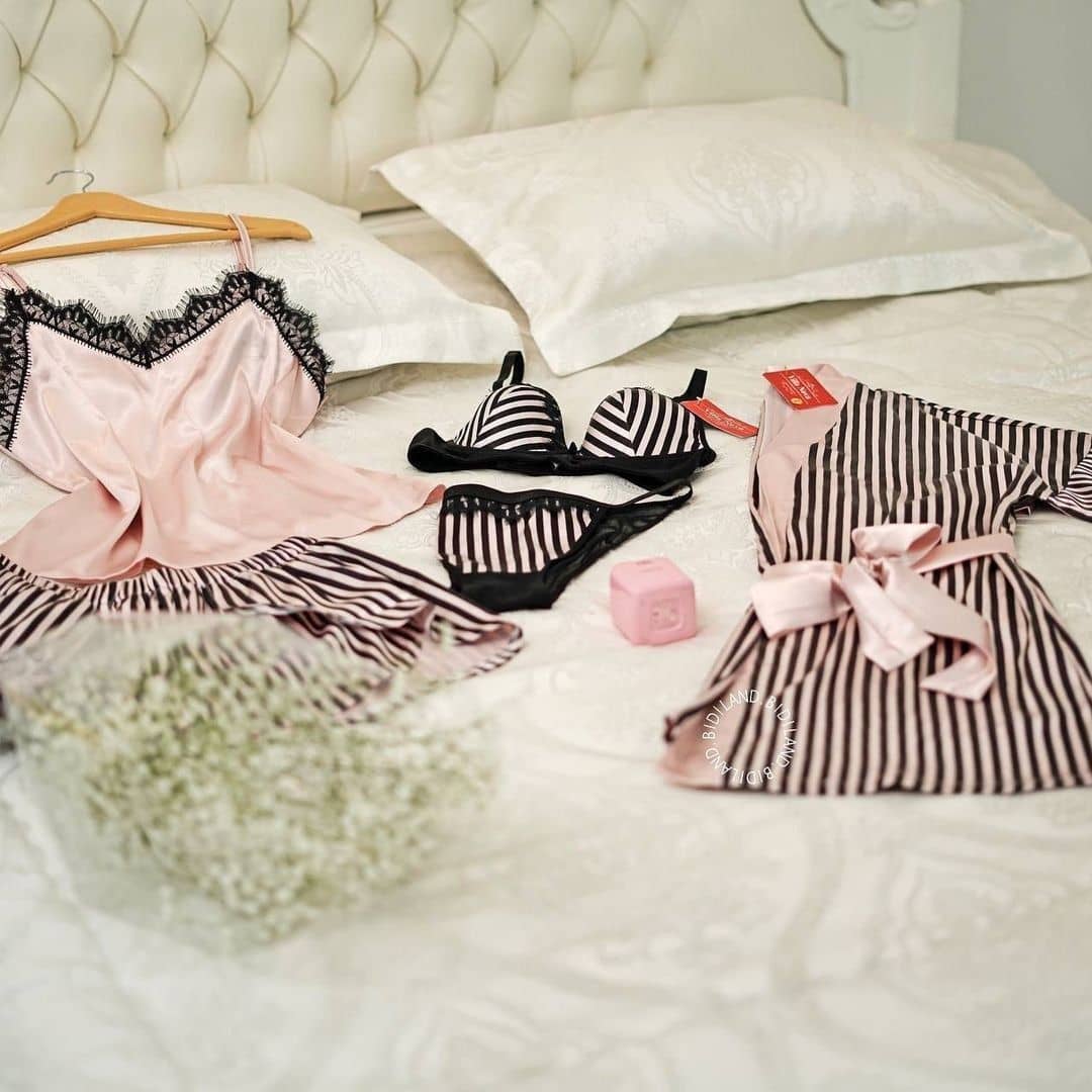 قیمت ست تاپ و شورتک، روبد و شامبر + شورت و سوتین