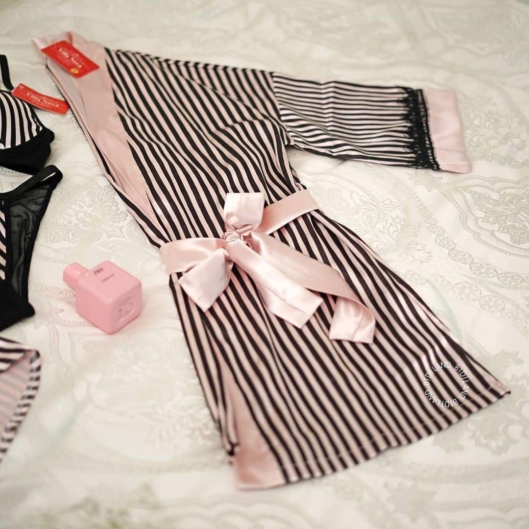 تصویر 4 از قیمت ست تاپ و شورتک، روبد و شامبر + شورت و سوتین