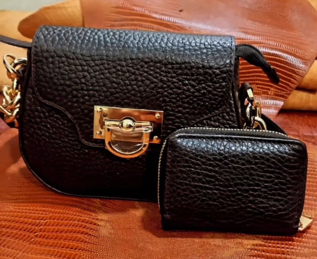 قیمت عمده کیف دوشی زنانه چرم با کیف کوچک همراه