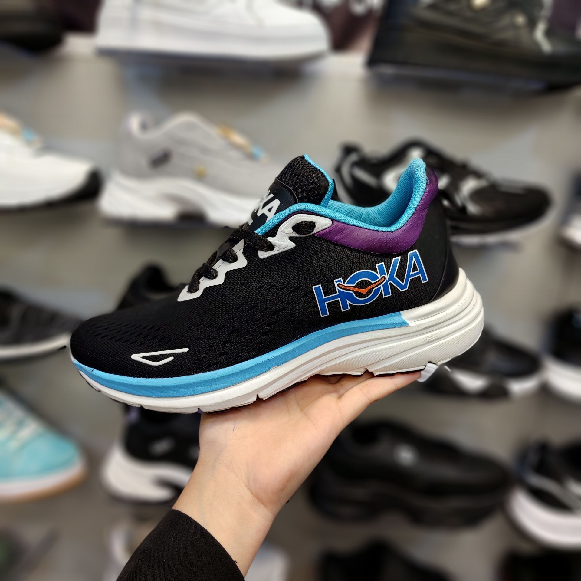 قیمت کفش هوکا مردانه فروش عمده ویژه