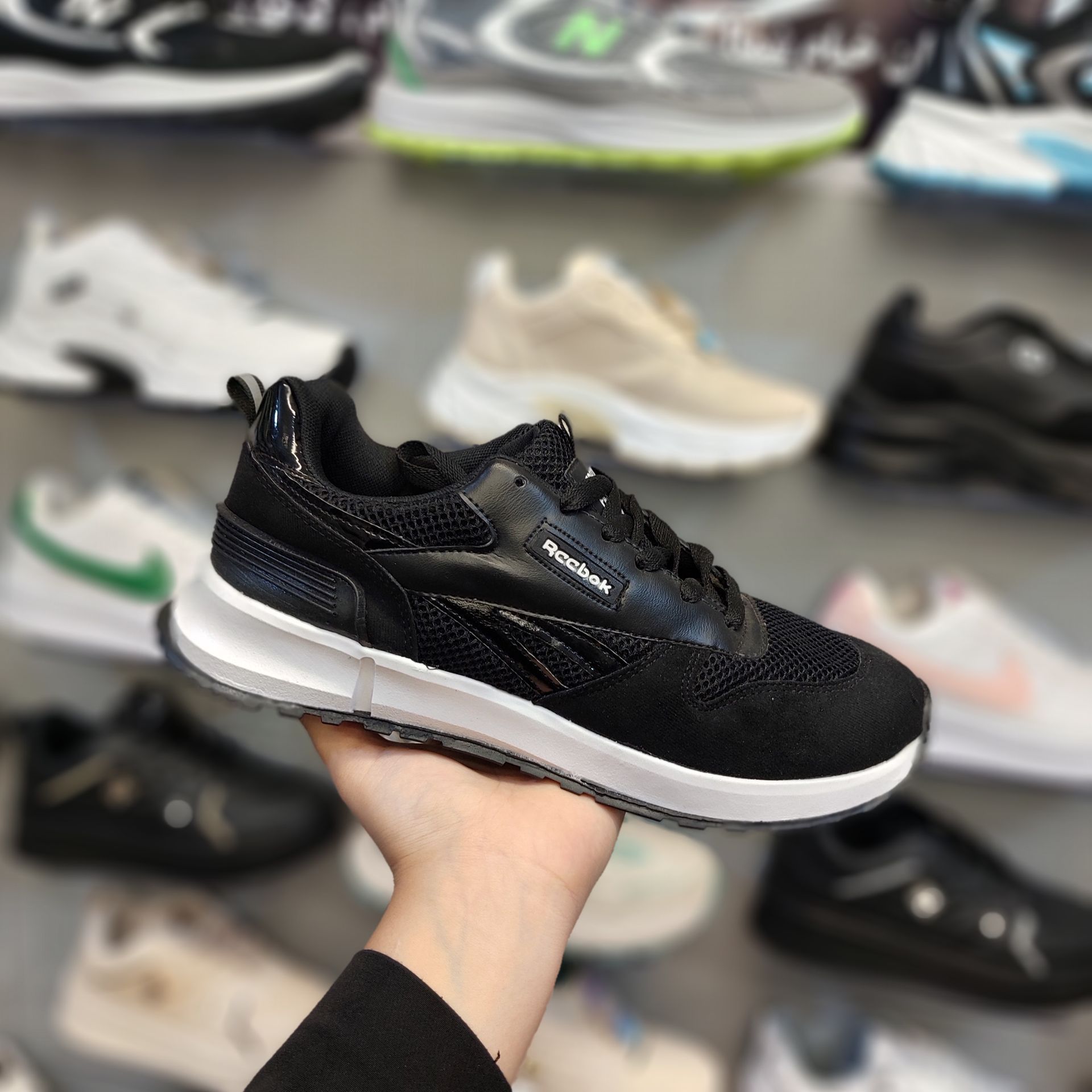 کفش ریبوک مردانه + قیمت فروش عمده