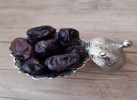 خرید و قیمت خرما رطب کیلویی + فروش عمده