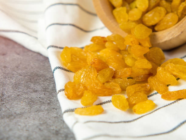 قیمت کشمش پلویی تیزابی درجه دو + خرید باور نکردنی