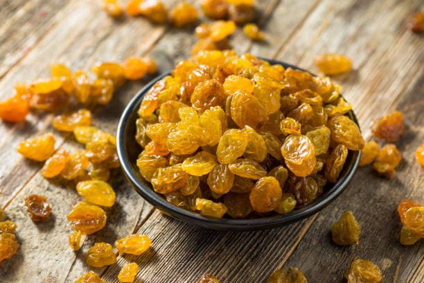 خرید و فروش کشمش پلویی تیزابی سادات ممتاز با شرایط فوق العاده