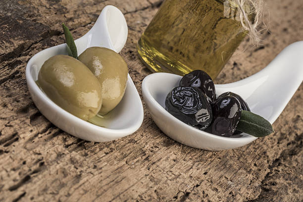 قیمت خرید زیتون شور تک نفره با فروش عمده