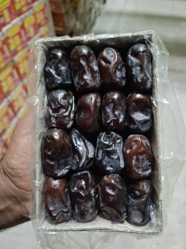 فروش ویژه انواع خرمای مضافتی اکباتان