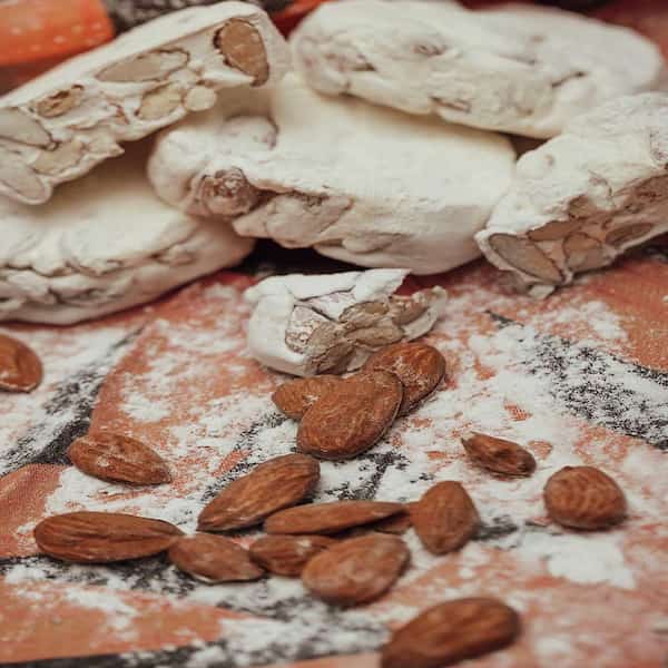 خرید گز بادامی