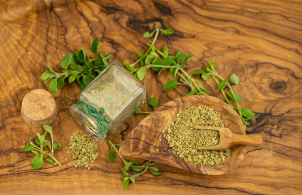 تصویر 2 از قیمت خرید آویشن سوزنی کوهی با فروش عمده