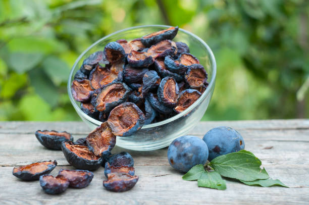 قیمت آلوبخارا خشک صادراتی خانجون با کیفیت ارزان + خرید عمده