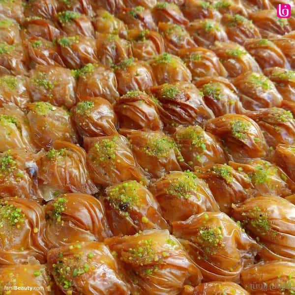 تصویر 1 از قیمت خرید باقلوا شیر عسلی + فروش ویژه