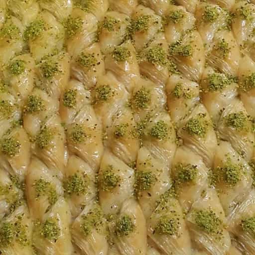 تصویر 2 از قیمت خرید باقلوا شیر عسلی + فروش ویژه