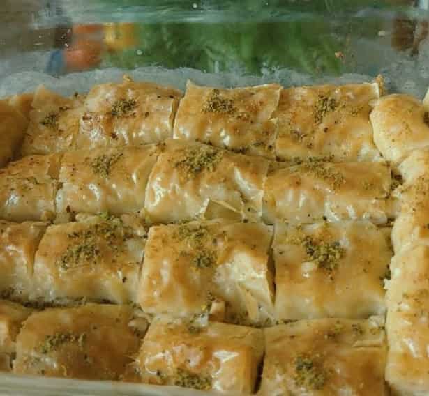 تصویر 4 از قیمت خرید باقلوا شیر عسلی + فروش ویژه