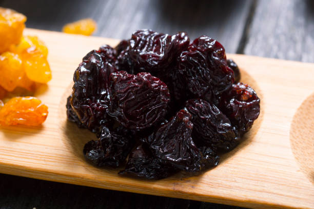 تصویر 2 از خرید و قیمت آلوبخارا خشک شوقانی آفتابی + فروش عمده