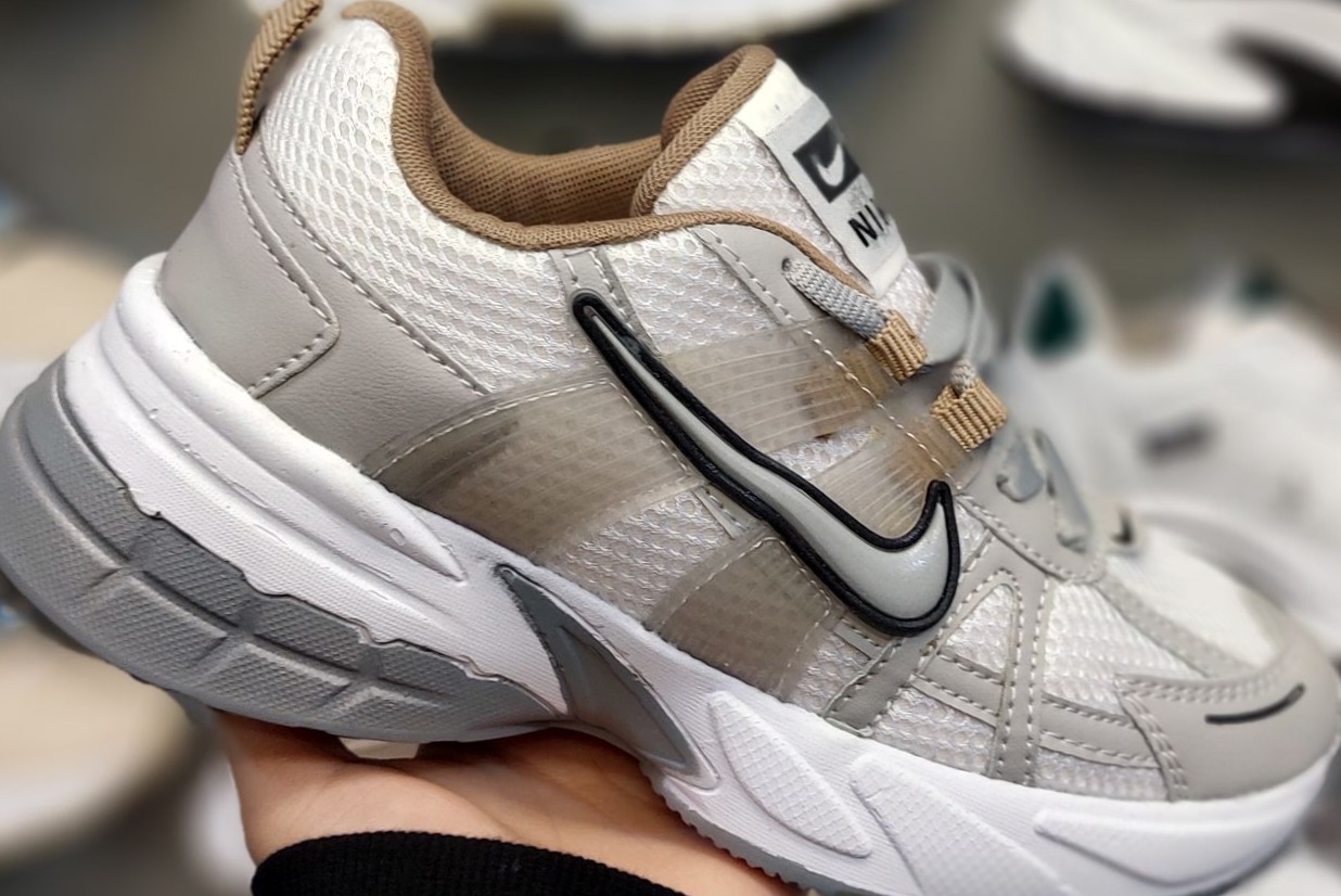 نایک V2K زنانه فروش ویژه