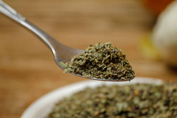 تصویر 2 از قیمت آویشن کاکوتی مرغوب با کیفیت ارزان + خرید عمده