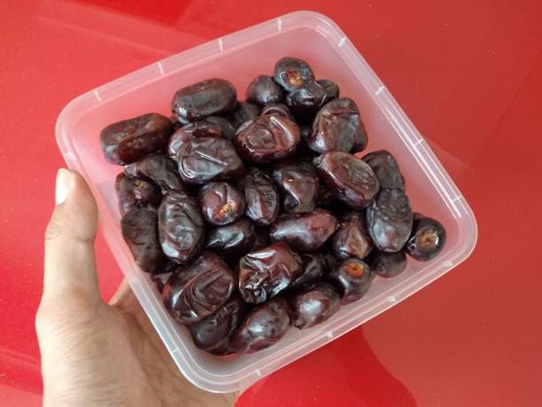 تصویر 4 از قیمت خرما مضافتی بم صادراتی + خرید باور نکردنی