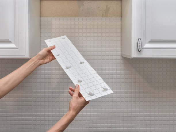 تصویر 2 از خرید کاشی پشت چسب‌ دار + قیمت فروش استثنایی