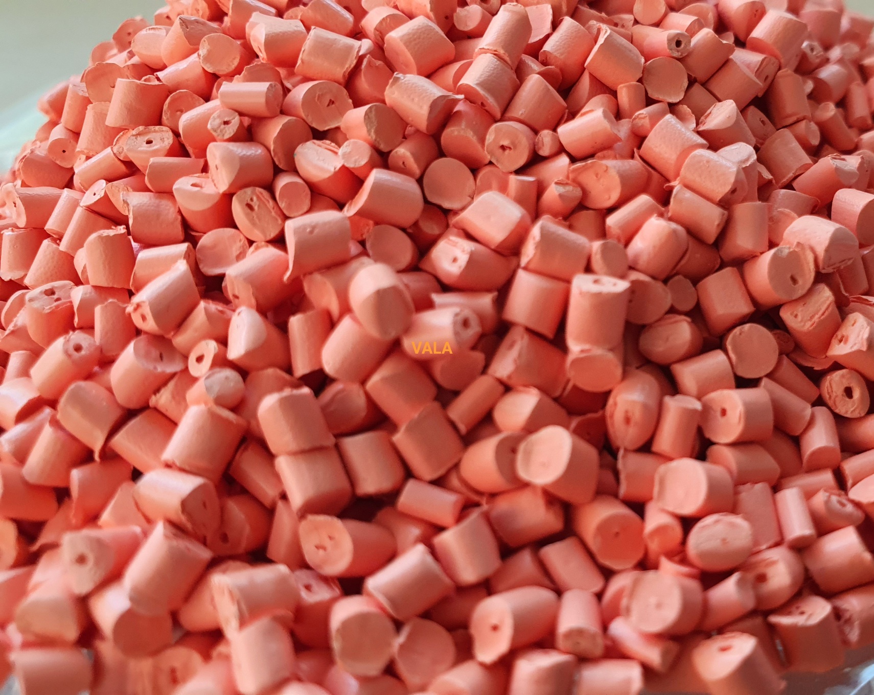 قیمت انواع مستربچ صورتی + خرید