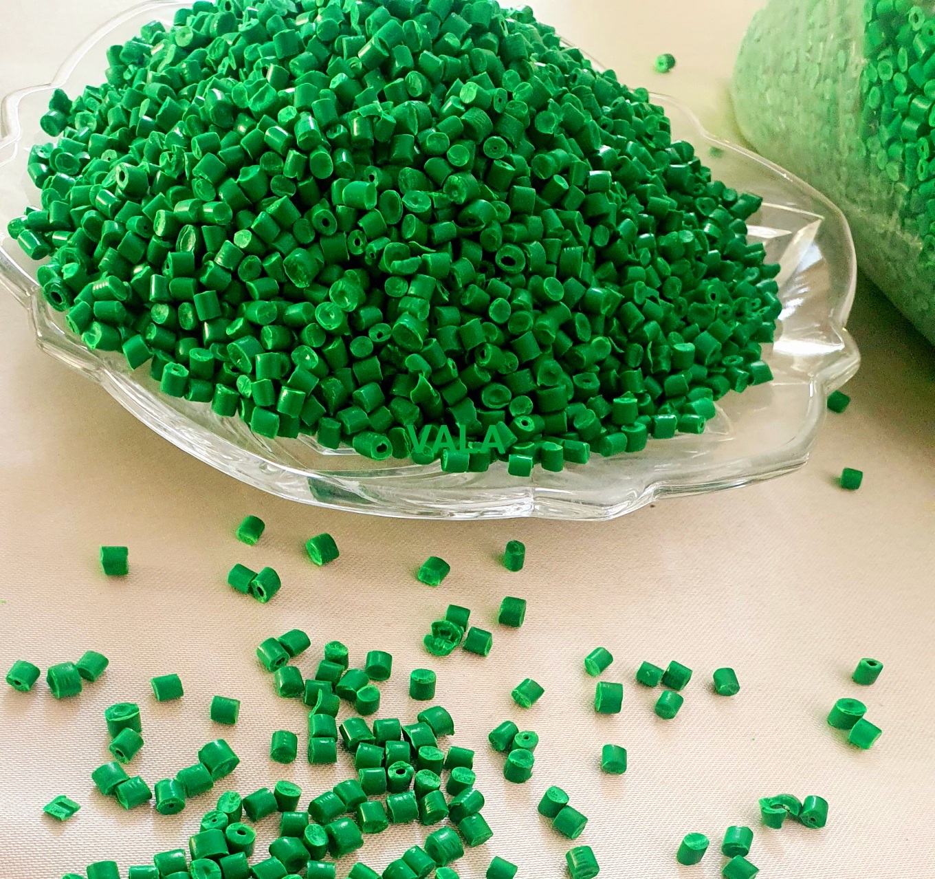 قیمت انواع مستربچ سبز + خرید