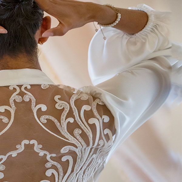 تصویر 3 از قیمت ربدو شامبر عروس پشت اپلیکی