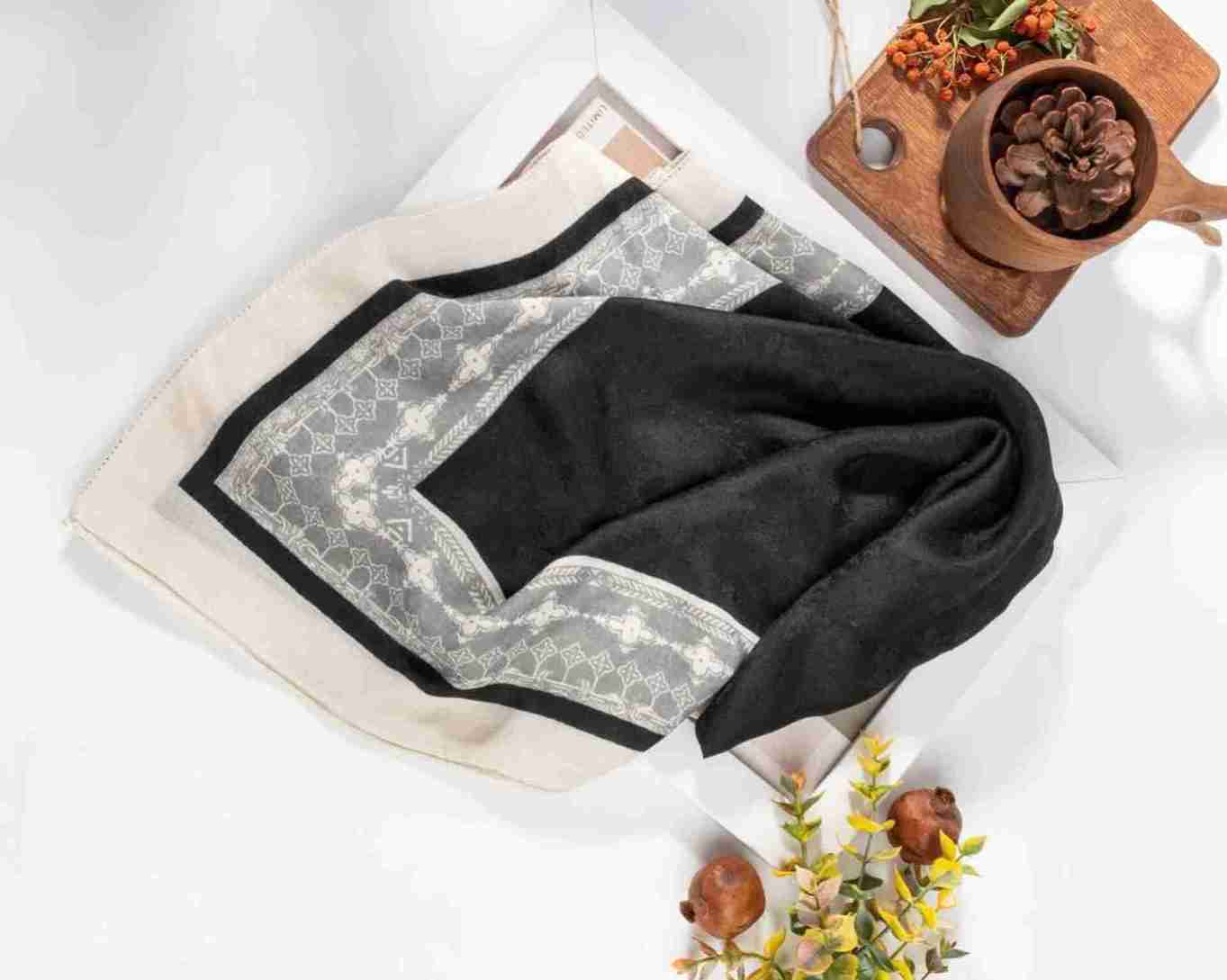 تصویر 2 از خرید روسری نخی پاییزه سیا اسکارف + قیمت عالی با کیفیت