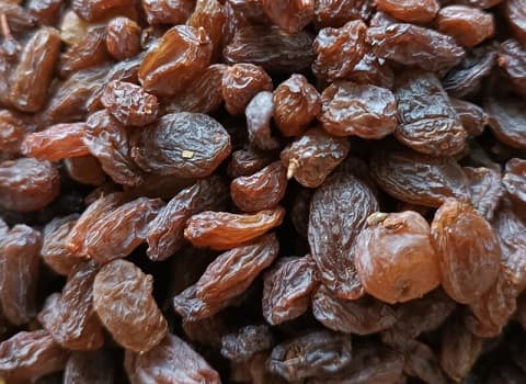 کشمش افتابی بی دانه ممتاز بوانات