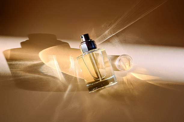 تصویر 3 از عطر مردانه اصل با حس قدرت و اعتماد