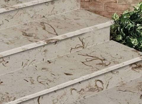 قیمت ویژه برای سنگ پله مرمریت ارسنجان پر طاووسی