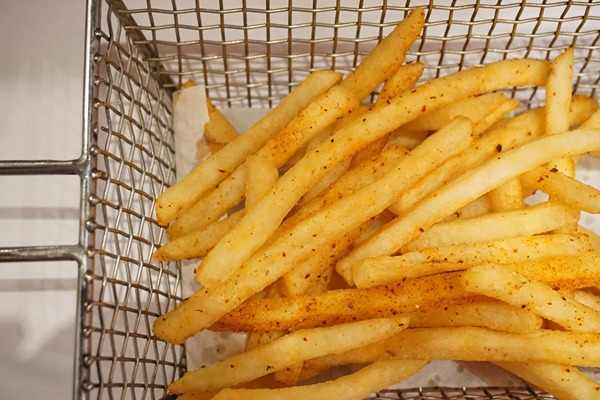 تصویر 1 از قیمت و خرید فرنچ فرایز سیب سیب + فروش عمده کیفیت صادراتی