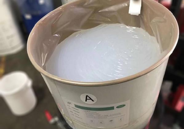 چسب سیلیکون اسیدی تخصصی برای درزگیری دقیق و اجرای تمیز و براق