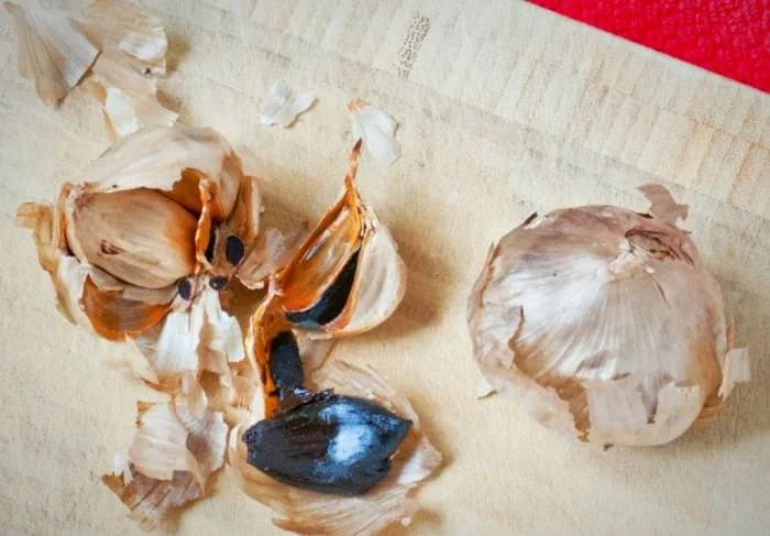 سیر سیاه تخمیری طبیعی سرشار از آنتی اکسیدان و انرژی‌ بخش برای بدن