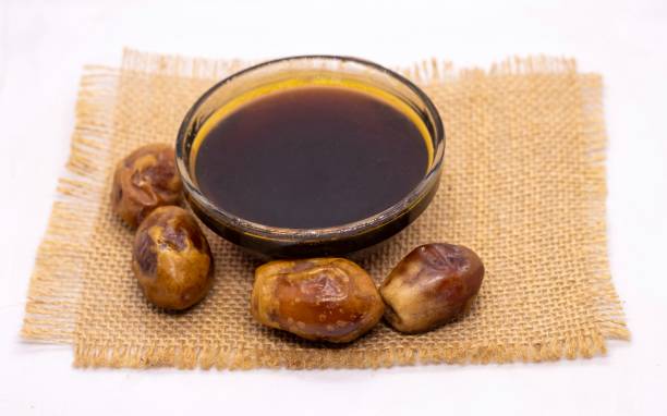 تصویر 3 از شیره خرما ارگانیک با بافتی نرم و طعم طبیعی خرمای تازه