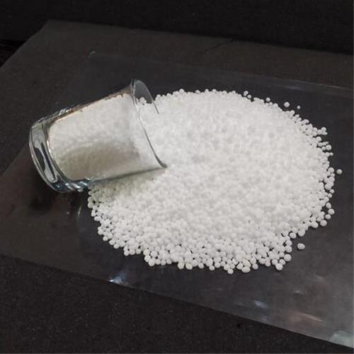 کود اوره سفید با ماندگاری و تأثیر طولانی در خاک